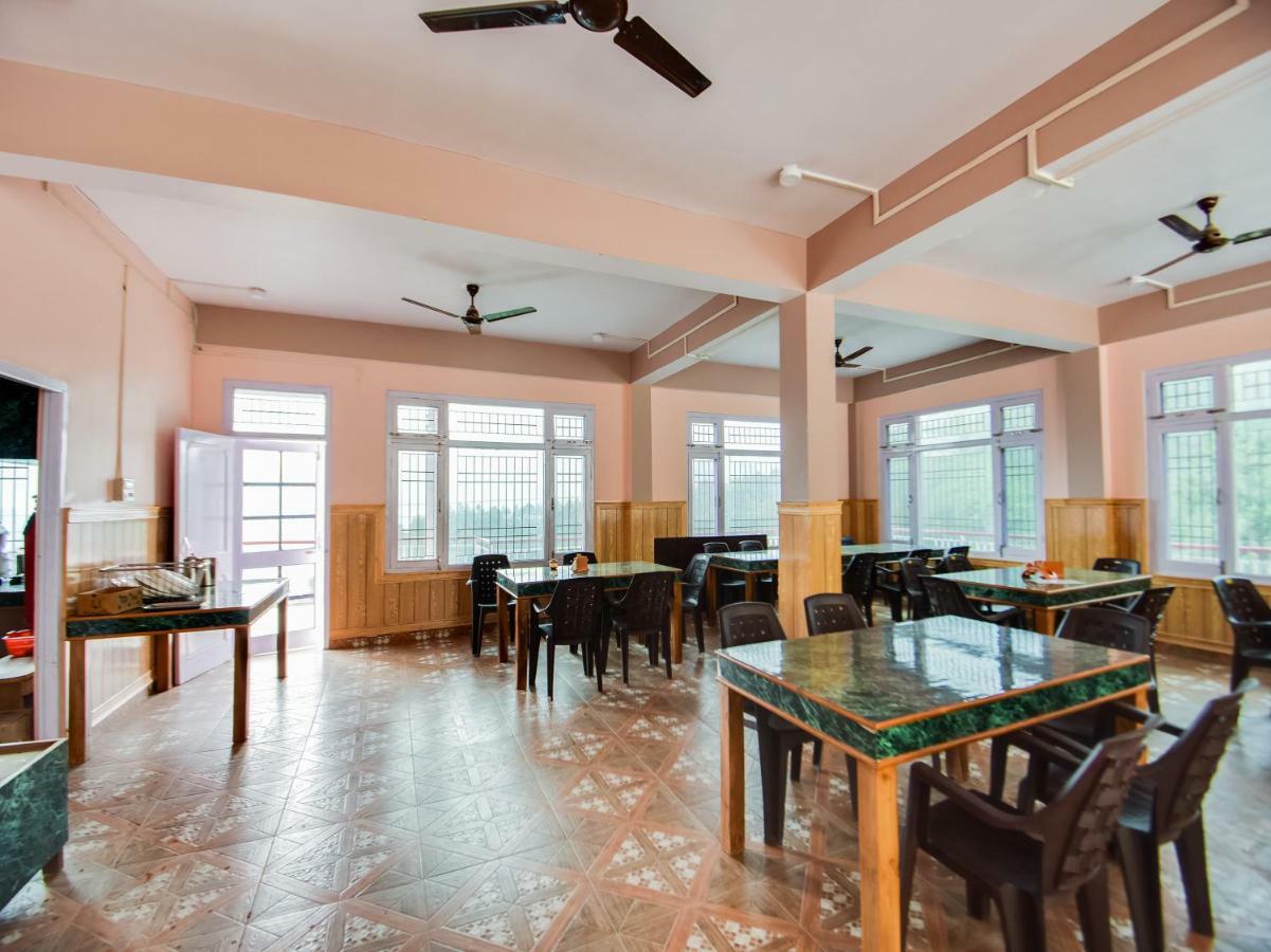 Oyo 45320 Hotel Mars Agartala Extérieur photo